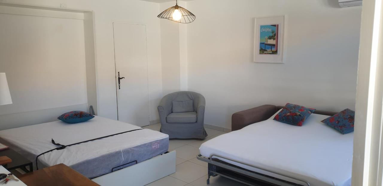 Studio avec parking privé Carqueiranne Extérieur photo